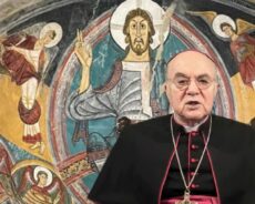 Arcibiskup Viganò: Je papež katolík?